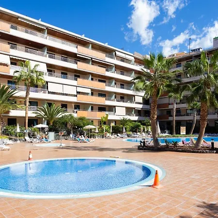 Home2book Stunning Sea Views & Pool Gigantes Daire