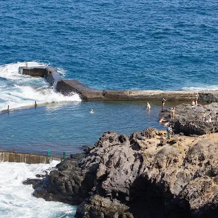 Home2book Stunning Sea Views & Pool Gigantes Apartament
